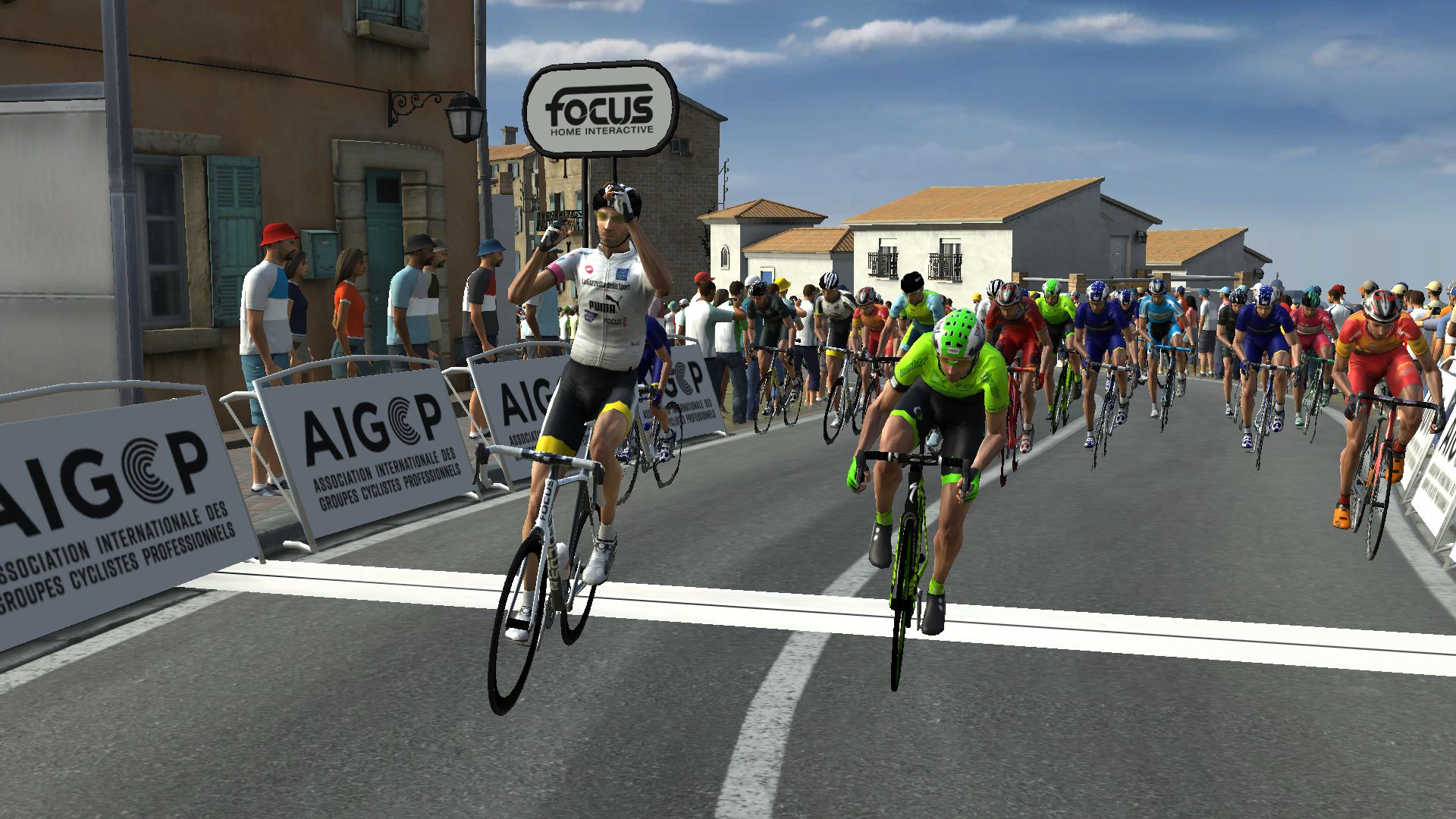 pcmdaily.com/images/mg/2019/Races/GTM/Giro/mg19_giro_04_PCM0587.jpg