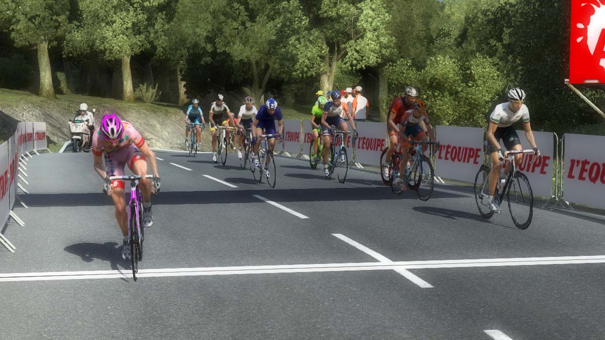 pcmdaily.com/images/mg/2019/Races/PT/Dauphine/S7/06.jpg