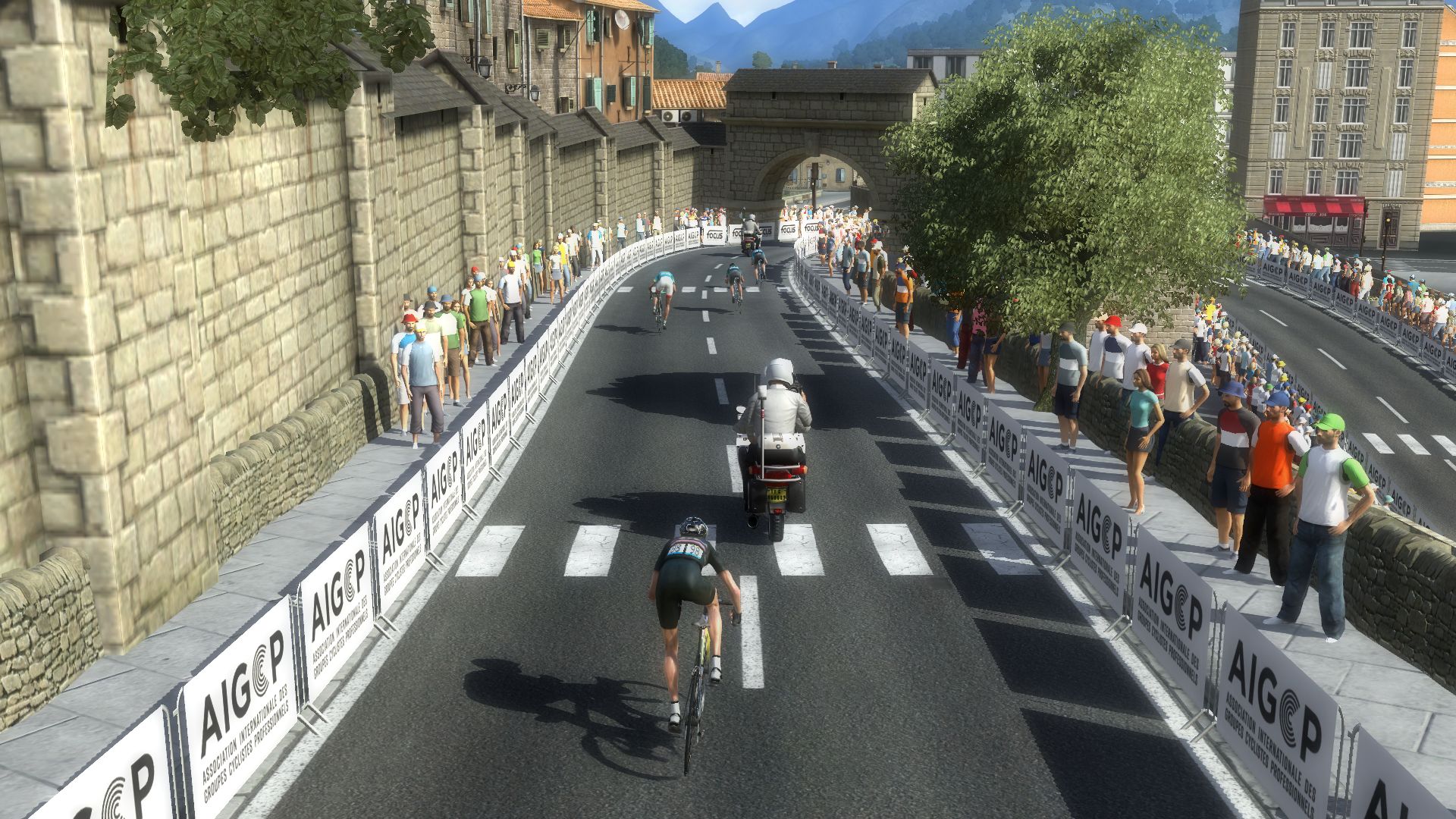 pcmdaily.com/images/mg/2019/Races/PT/Lombardia/Lombardia%2028.jpg