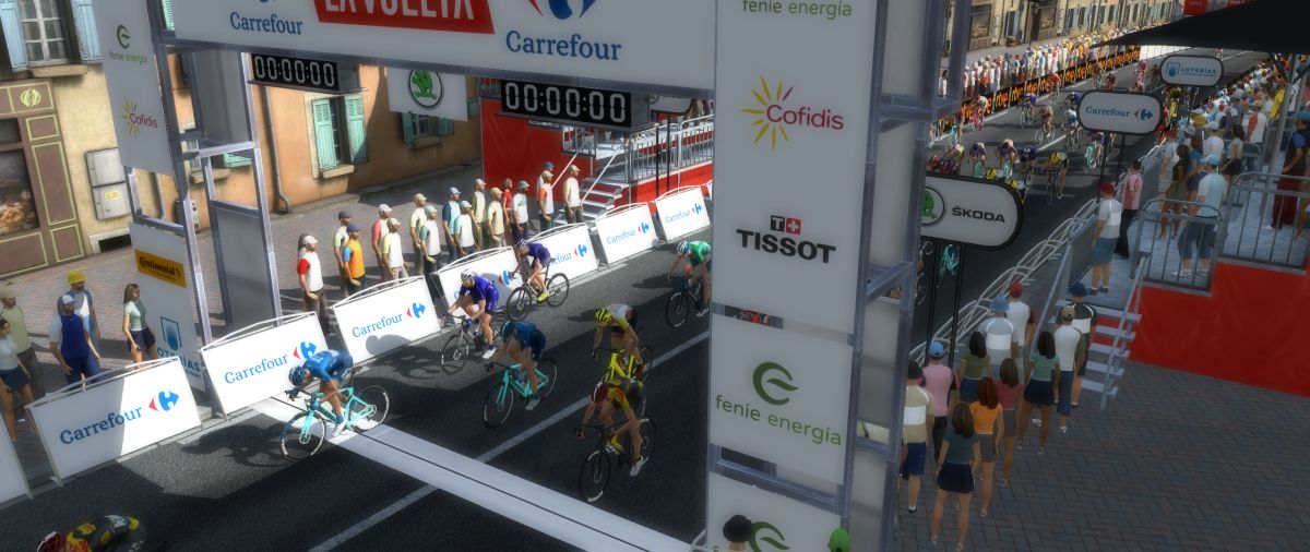 pcmdaily.com/images/mg/2025/Reports/GTM/Vuelta/S15/18.jpg