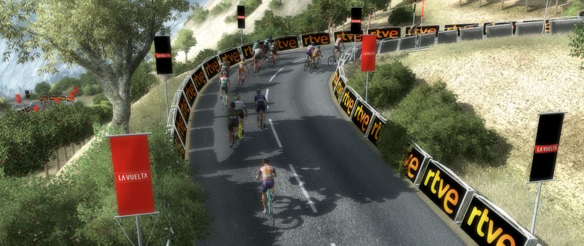 pcmdaily.com/images/mg/2025/Reports/GTM/Vuelta/S16/30.jpg