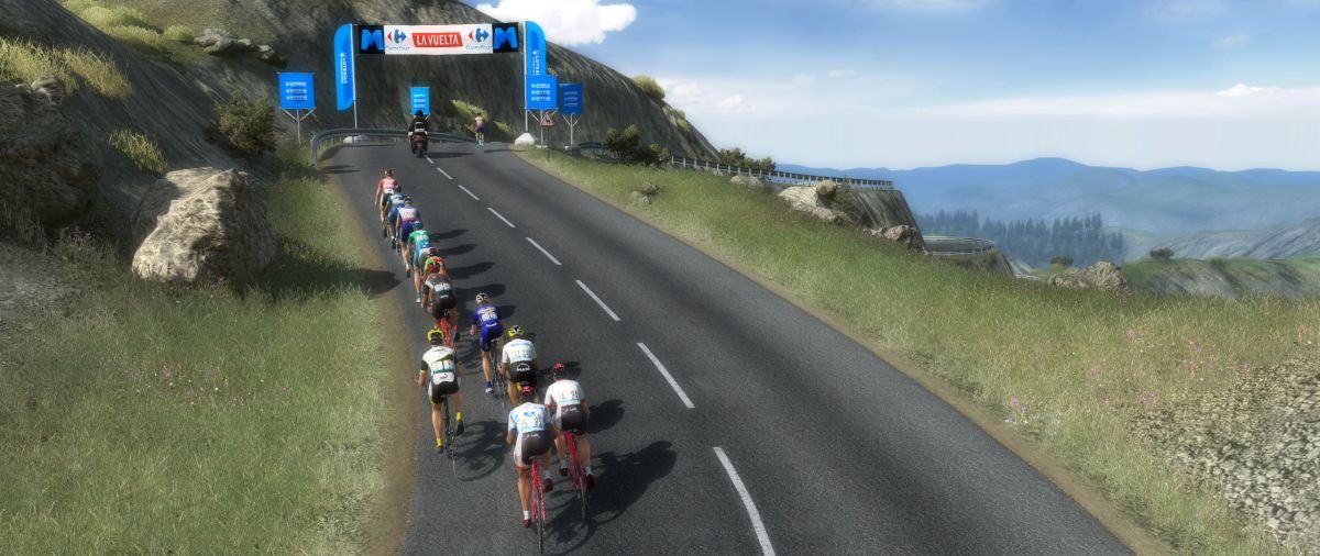 pcmdaily.com/images/mg/2025/Reports/GTM/Vuelta/S17/18.jpg