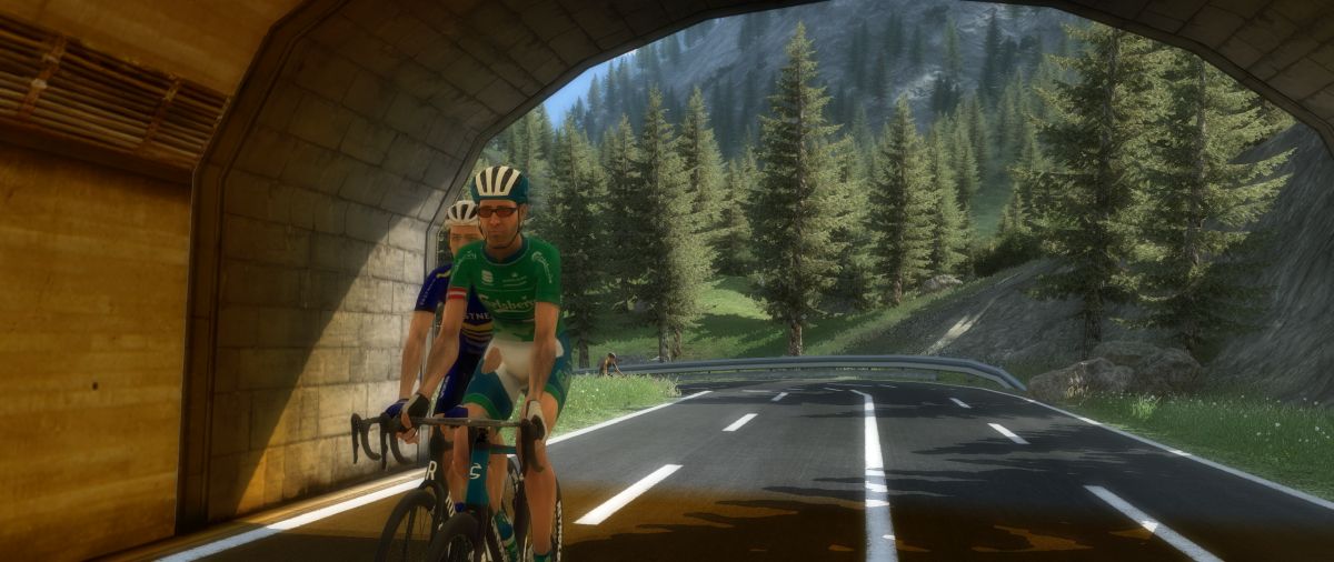 pcmdaily.com/images/mg/2025/Reports/GTM/Vuelta/S19/28.jpg