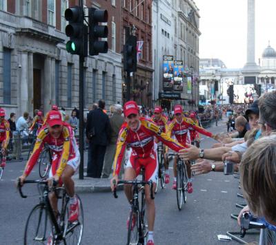 Geraint Thomas and his teamates