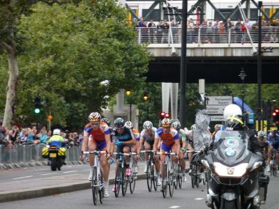 ToB 2011 Stage 8b: Peloton