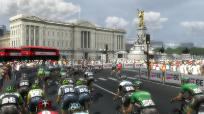 Cornering before the Buckingham Palace